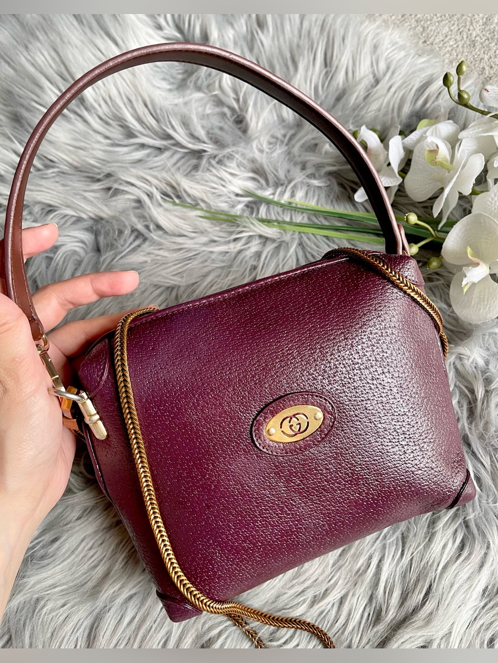 Authentic Gucci vintage leather crossbody bag